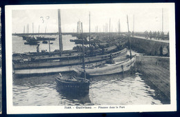 Cpa Du 29 Guilvinec  --  Pinasses Dans Le Port  FEV22-85 - Guilvinec