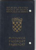 C125 --   PASSPORT  --   CROATIA  --   II. MODEL  --  2002  --   LADY PHOTO - Historical Documents
