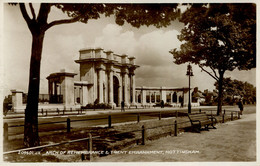 NOTTS - NOTTINGHAM - ARCH OF REMEMBRANCE AND TRENT EMBANKMENT RP Nt300 - Nottingham