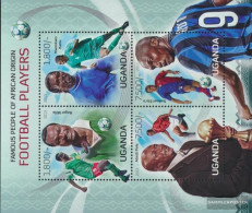 Uganda 3090-3093 Sheetlet (complete Issue) Unmounted Mint / Never Hinged 2013 Football - Uganda (1962-...)