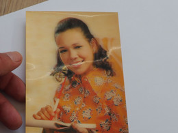 3d 3 D Lenticular Stereo Postcard Winking Girl   A 220 - Cartoline Stereoscopiche