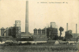 Pauillac * Vue Sur Les Hauts Fourneaux * Usine Industrie Cheminée - Pauillac