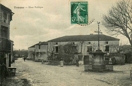 Touzac * La Place Publique Du Village * La Croix - Other & Unclassified