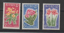 Cambodge 1961 Fleurs 104-106, 3 Val ** MNH - Cambodge