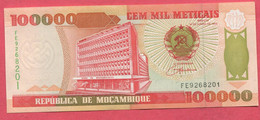 100000 Meticais 16/06/93 Neuf 4 Euros - Mozambico