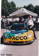 SPORT AUTO. 24 HEURES DU MANS 1996. PHOTO. LIONEL ROBERT. PILOTE DE LA  RENAULT SPIDER LEGEAY SPORTS.N°32. - Auto's