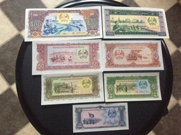 LOT 7  Billets  LAOS  *500 *100 *50 *20 *10 *5 *1 - Laos