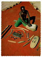 Ref 1545 - Australia Ethnic Postcard - Aboriginal Member Of The Pitjantjara Tribe - Oceanía