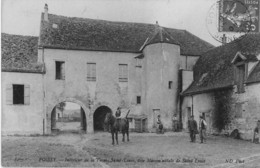 POISSY - Intérieur De La Ferme Saint-Louis, Dite Maison Natale De Saint-Louis - Animé - Poissy