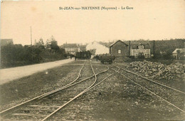 St Jean Sur Mayenne * Vue Sur La Gare * Train Wagons * Ligne Chemin De Fer - Sonstige & Ohne Zuordnung