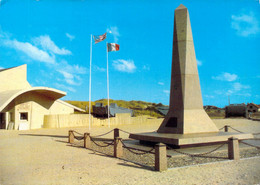 50 Sainte-Marie-du-Mont UTAH BEACH PLAGE DE LA MADELEINE MONUMENT ET LE MUSEE DU 6 JUIN 1944 DRAPEAUX MILITARIA - Other Municipalities