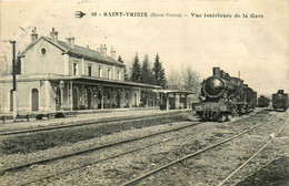 St Yriex * Vue Intérieur De La Gare Du Village * Le Train * Locomotive * Ligne Chemin De Fer * Cachet Militaire - Saint Yrieix La Perche