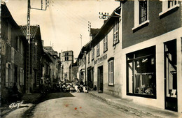 St Priest Ligoure * La Rue Centrale Du Village * Café Terminus * Villageois - Otros & Sin Clasificación