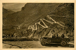 Sospel * Les Lacets Du Col De Braus * Route Vers Nice * Automobile Voiture Ancienne - Sospel