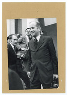 POLITIQUE FRANCE / JEAN FRANCOIS PONCET  Ministre Quitte L'Elysée En 1976 - Personas Identificadas