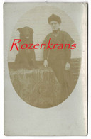 Oude Foto Ancienne Photo Old Portrait Vrouw Woman Femme Fashion Mode Chien Dog Hond Hund Studio Cabinet - Ancianas (antes De 1900)