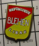 1718c Pin's Pins / Beau Et Rare / THEME : VILLES / REPUBLIQUE LIBRE DE BLEHEN BELGIQUE WALLONIE - Alimentation