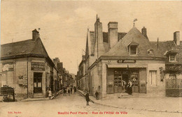 Neuillé Pont Pierre * La Rue De L'hôtel De Ville * Café Restaurant BESNIER BRAULT * épicerie - Neuillé-Pont-Pierre