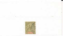 Guadeloupe Timbre Type Groupe N° 39 Oblitéré (fente Imperceptible Coté Opposé A L'oblitération) - Used Stamps