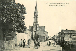 Ste Marie Sur Mer * Pornic * La Grande Rue Et L'église Du Village * Villageois - Pornic