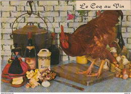 RT27.906   RECETTE  DU COQ  AU VIN..CHAUDRON  .COQ.FARINE. VIN DE BORGOGNE.PLANCHE A DECOUPER - Recettes (cuisine)