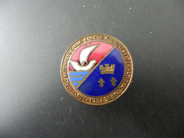 Old Badge France - Congrés Nationale Versailles Epicerie - Congres International Paris 1937 - Non Classificati
