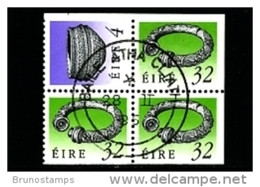 IRELAND/EIRE - 1995  4p + 32p IRISH HERITAGE AND TREASURES  PERF. 13  PANE EX BOOKLET  FINE USED - Used Stamps