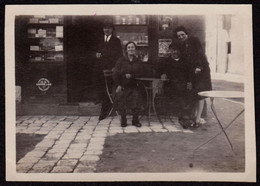 Superbe Photo Terrasse De Café / Bar à Périgieux En 1925, Publicité Chicorée Williot, Grappe D'Or, 8,5 X 6,1 Cm - Plaatsen