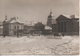 Pontarlier Place De La Gare La Poste L Eglise Et Le Palais De Justice Leger Pli En Haut Coin Droit - Pontarlier