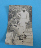 CARTE PHOTO   11E REGIMENT DU GENIE  MILITAIRES DONT UN LEGIONNAIRE AU REPOS  14/18 - War, Military