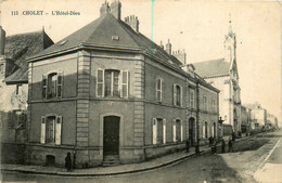 Cholet * Rue Et Hôtel Dieu * Hôpital - Cholet