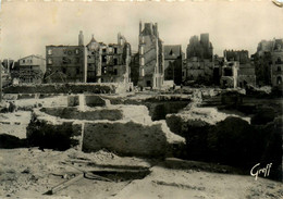 St Malo * Le Quartier Du Marché Aux Légumes , En Ruines * Bombardement - Saint Malo