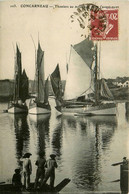 Concarneau * Bateaux Thoniers Au Mouillage Dans L'avant Port * Pêche Pêcheurs - Concarneau