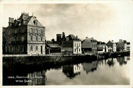 Pontivy * Vue Sur La Poste Et Les Quais - Pontivy