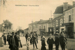 Verrières * La Place St Michel * Villageois * Commerces Magasins - Autres & Non Classés