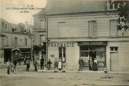Les Trois Moutiers * La Place Du Village * Pharmacie * FIRMIN Coiffeur - Les Trois Moutiers