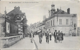 Montereau - La Poste Et La Grande Rue - Montereau