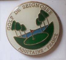 BB49 Pin's Golf Club De Seignosse Aquitaine Landes Achat Immédiat - Golf