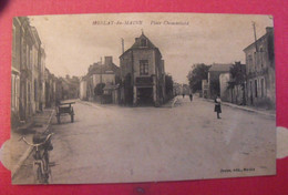 Carte Postale Mayenne 53. Meslay Du Maine. Place Chamaillard - Meslay Du Maine