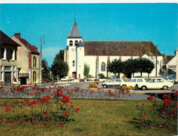 Cheny * La Place De L'église St Martin - Cheny