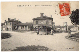 1913 REBAIS - ECOLES COMMUNALES Animée - Rebais