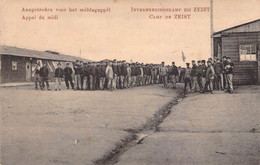 CPA Camp De Zeist - Appel Du Midi - Très Animé - Soldats En Uniforme - Zeist