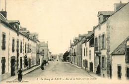 Bourg De Batz * La Rue De La Poste , Vers Le Croisic - Batz-sur-Mer (Bourg De B.)