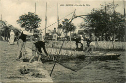 Pornic * Un Coin Du Môle * Pêcheurs * Pêche Au Carrelet Pêcherie - Pornic