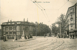 St Denis * Rue Et Les écoles * Tram Tramway * Café - Saint Denis