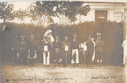 CPA ASIE LES BOURREAUX ET LES PORTEURS DE SENTENCES HANOI 6 AOUT 1908 - Viêt-Nam