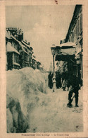 25 - PONTARLIER SOUS LA NEIGE / LA GRANDE RUE - Pontarlier