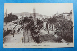 Cannes La Gare Station Trein Train Chemin De Fer. Edit. N.D Phot., N°209 - Gares - Avec Trains