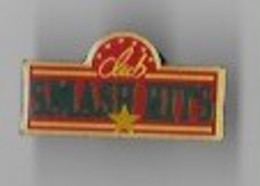 Lot 30 Pins Themes Divers - Lotes