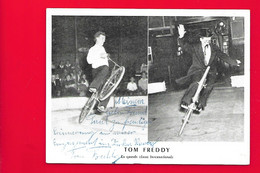 Cirque "TOM FREDDY" Acrobate - Gehandtekende Foto's